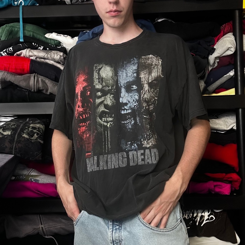 Vintage The Walking Dead AMC Graphic T-Shirt Faded Black Boxy Fit XL Horror 1351